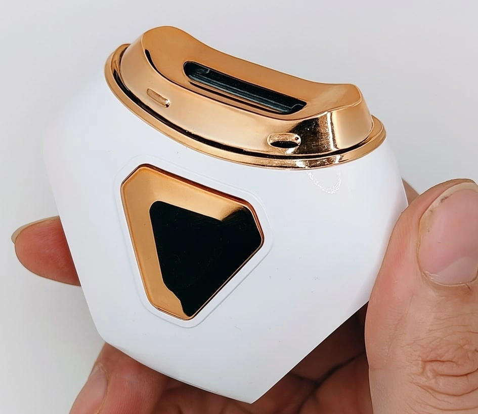 Elektryczny obcinacz do paznokci USB