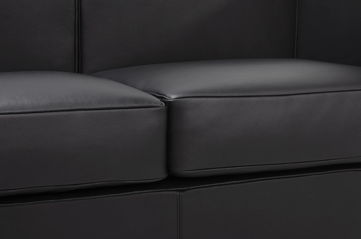 Sofa trzyosobowa SOFT LC2 czarna - włoska skóra naturalna, metal